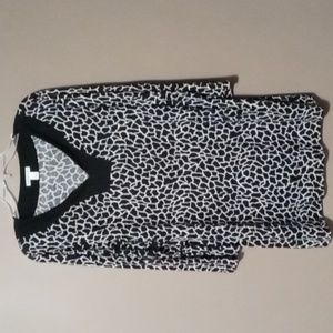 Croft & Barrow Long Black and White Animal Print V Neck Sheer Blouse XL
